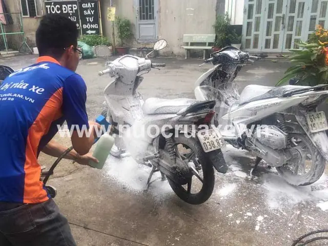 Các Lưu Ý Quan Trọng Khi Rửa Máy Xe Ô Tô Các Lưu Ý Quan Trọng Khi Rửa Máy Xe Ô Tô