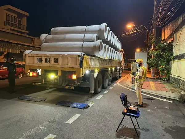 Số Điện Thoại Xe Cẩu Xe Ô Tô Vi Phạm
