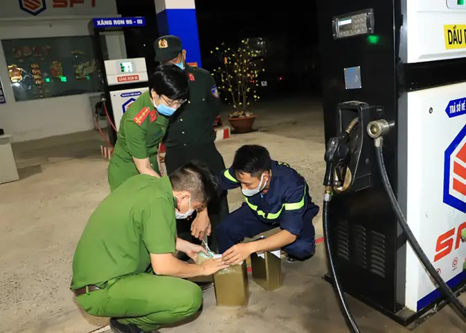 Tai Nạn Cháy Xe Ô Tô Động Cơ Xăng