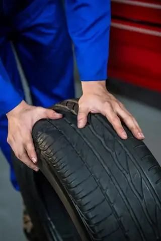 Một Số Nguyên Nhân Khiến Lốp Xe Bị Mòn