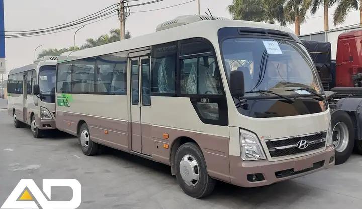 10. Hyundai County 29 Chỗ 10. Hyundai County 29 Chỗ