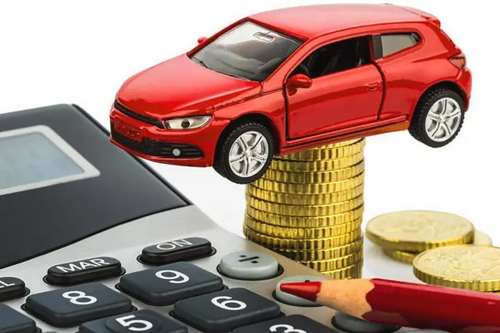 Các Khoản Phí Bắt Buộc Khác Khi Lăn Bánh Xe Ô Tô
