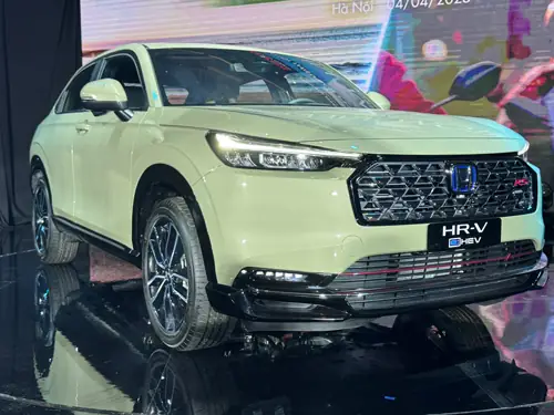 Thuế Xe Ô Tô: Hướng Dẫn Toàn Diện Về Các Khoản Phí Lăn Bánh