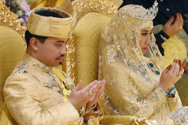 Tìm Thời Gian Ô Tô Xe Máy Gặp Nhau: Bài Toán Chuyển Động Cùng Chiều Và Ngược Chiều Tìm Thời Gian Ô Tô Xe Máy Gặp Nhau: Bài Toán Chuyển Động Cùng Chiều Và Ngược Chiều