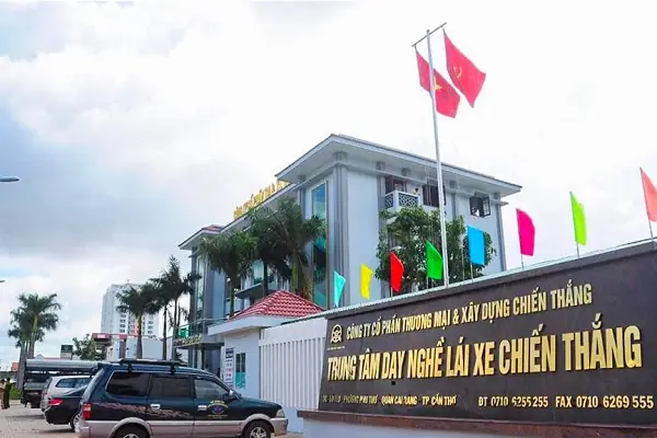 Tỷ Lệ Đỗ Của Học Viên Và Dịch Vụ Hỗ Trợ