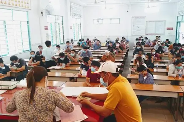 Phân Tích Thị Trường Và Nhu Cầutuyển Lái Xe Ô Tô Tại Thị Xã Phú Thọ