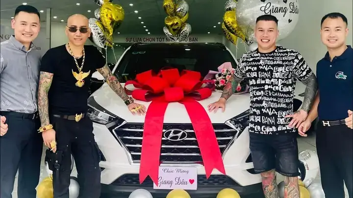 Tổng Quan Về Nhân Vật Phú Lê Và Thú Chơi Xe Hơi Tổng Quan Về Nhân Vật Phú Lê Và Thú Chơi Xe Hơi