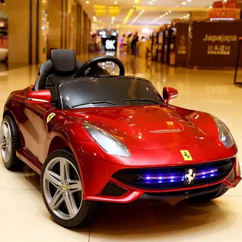 Xe Ô Tô Điện Trẻ Em Dáng Ferrari 686