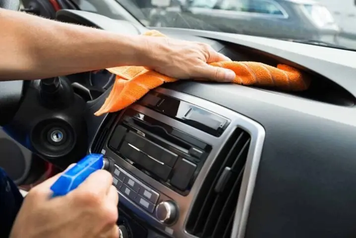 10+ Cách Khử Mùi Ẩm Mốc Trong Xe Ô Tô Tốt Nhất Hiện Nay