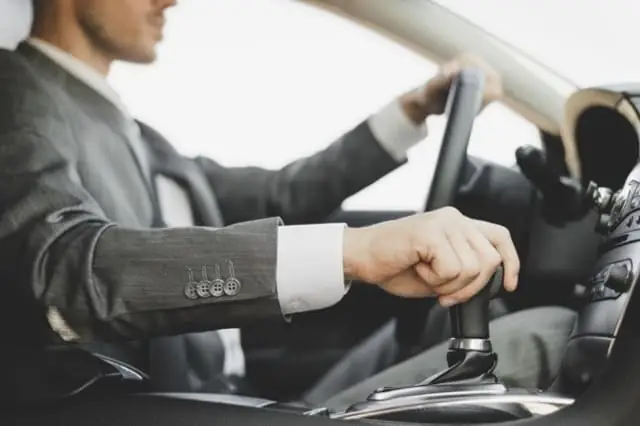 Kinh Nghiệm Giúp Bạn Lái Xe Số Tự Động An Toàn Trong Thành Phố