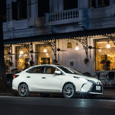 Hướng Dẫn Vệ Sinh Nội Thất Ô Tô Ngay Tại Nhà, Tiết Kiệm Chi Phí | Toyota