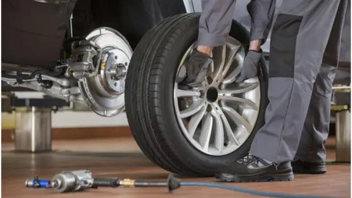 Các Cách Vá Lốp Xe Ô Tô Đơn Giản Và Phổ Biến Nhất Hiện Nay Các Cách Vá Lốp Xe Ô Tô Đơn Giản Và Phổ Biến Nhất Hiện Nay