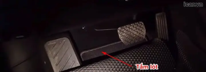 Xe Bị Ngập Nước Nhẹ Xe Bị Ngập Nước Nhẹ