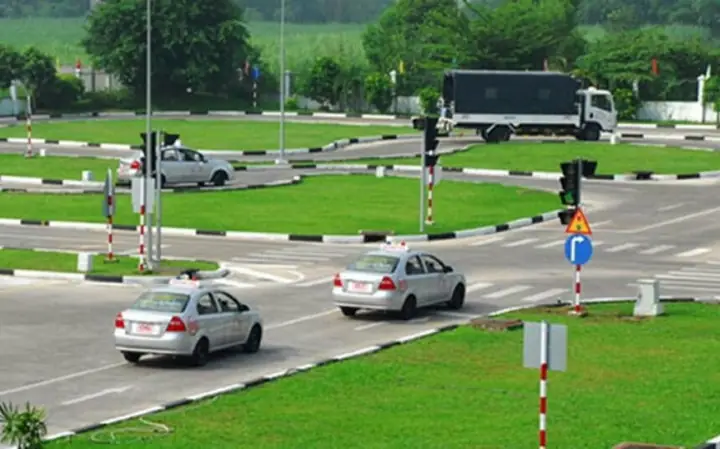 Trung Tâm Dạy Lái Xe Stc Đà Nẵng – Học Lái Xe B2, C Uy Tín ...