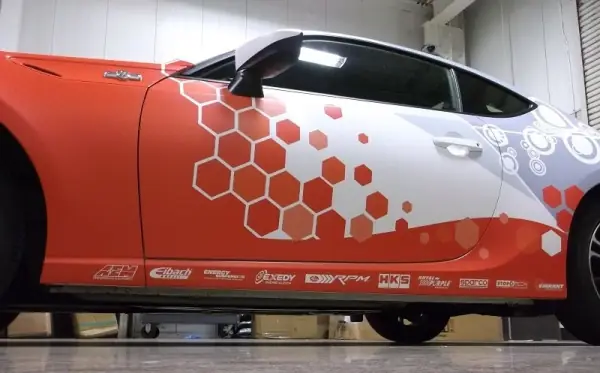 Giải Đáp Dán Decal Xe Ô Tô Có Bị Phạt Không