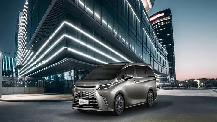 Xe Ô Tô Lexus Lm 500h 4 Chỗ Xe Ô Tô Lexus Lm 500h 4 Chỗ