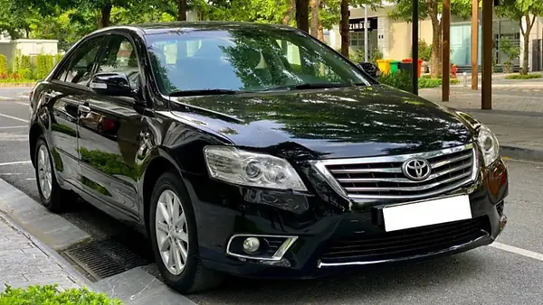 Giá Xe Ô Tô Camry Cũ: Hướng Dẫn Chi Tiết Từ A-z