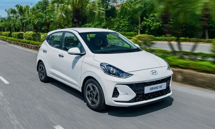 Hyundai I10: Giá Lăn Bánh 1/2026, Tskt, Đánh Giá Chi Tiết