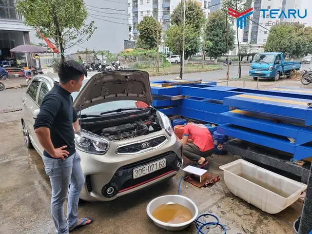 Xả Nước Làm Mát Ra Khỏi Két Nước Xả Nước Làm Mát Ra Khỏi Két Nước
