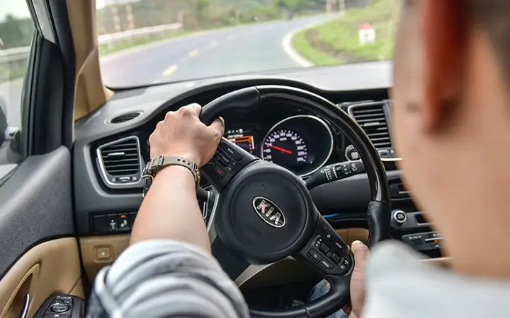 Chi Phí Khám Sức Khỏe Lái Xe B2 Bao Nhiêu? Quy Trình Gồm Những Gì?