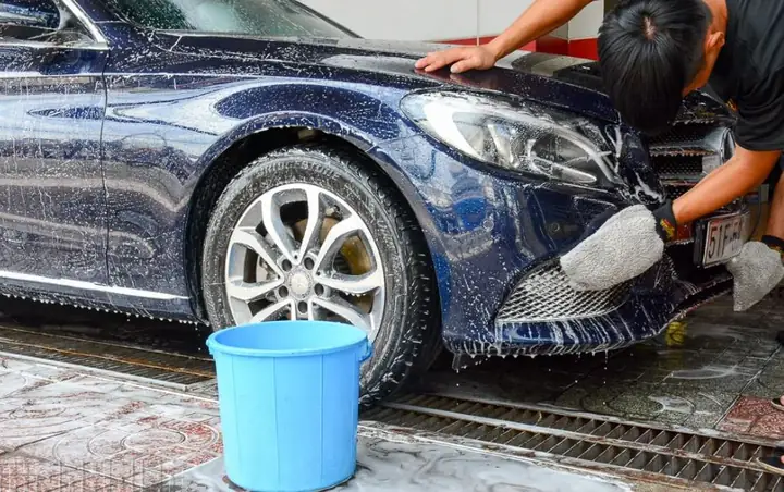 Quy Trình Rửa Xe Ô Tô Đúng Cách Tại Nhà