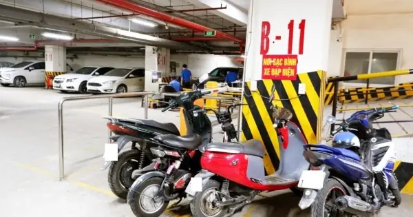 Chung Cư Từ Chối Nhận Giữ Xe Điện Có Đúng Luật?
