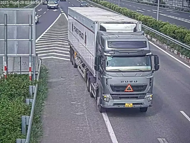 B/ Kỹ Năng Xử Lý Tình Huống: