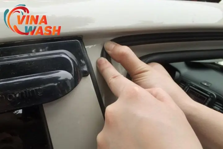 Thay Gioăng Cửa Ô Tô Bao Nhiêu Tiền? [giá Thay 2025]