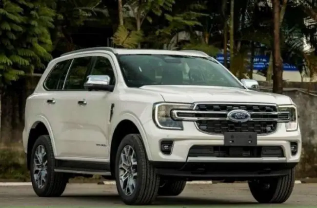 Thông Số Kỹ Thuật Ford Everest Titanium 4x2 2025