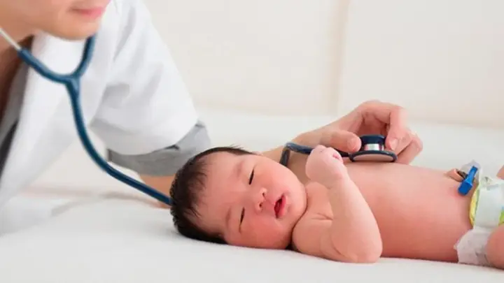 Kiểm Tra Tình Trạng Của Bé Thường Xuyên Kiểm Tra Tình Trạng Của Bé Thường Xuyên