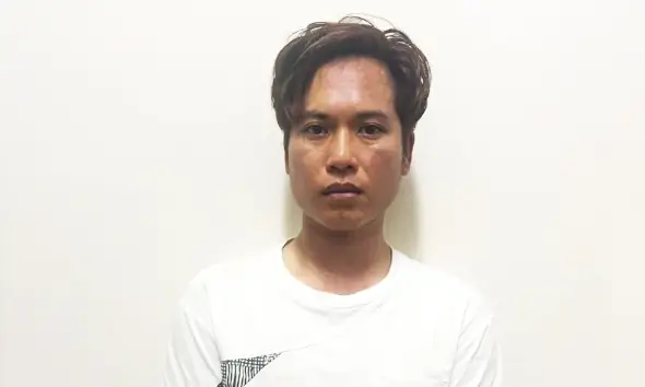 Nhanh Chóng Làm Rõ, Bắt Giữ Đối Tượng Đập Kính Xe Ô Tô Trộm Cắp Tài ... Nhanh Chóng Làm Rõ, Bắt Giữ Đối Tượng Đập Kính Xe Ô Tô Trộm Cắp Tài ...