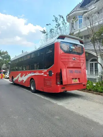 Thuê Xe Ô Tô 54 Chỗ: Bảng Giá, Kinh Nghiệm & Lưu Ý Quan Trọng ...