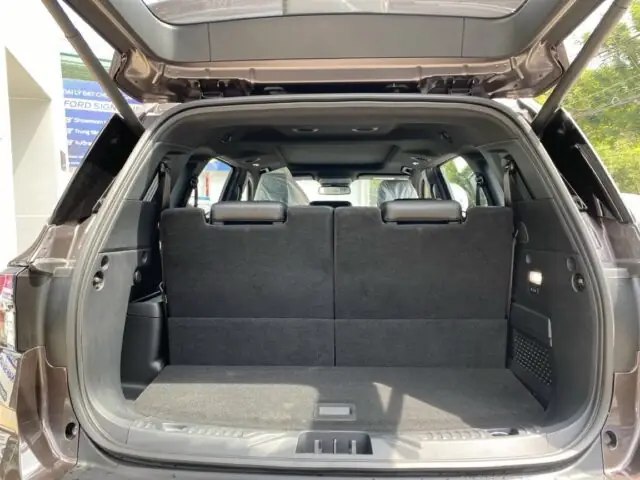 Tiện Nghi Trên Xe Ford Everest: Thoải Mái Tối Đa