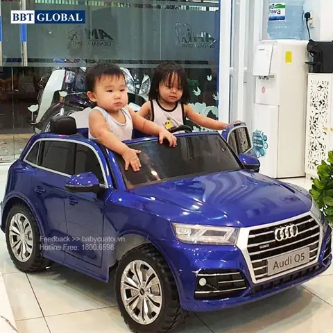 Xe Ô Tô Điện Trẻ Em Bản Quyền Audi Q5 Với 2 Chỗ Ngồi Rộng Rãi Xe Ô Tô Điện Trẻ Em Bản Quyền Audi Q5 Với 2 Chỗ Ngồi Rộng Rãi