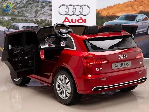 Xe Ô Tô Điện Trẻ Em Bản Quyền Audi Q5 Với 2 Chỗ Ngồi Rộng Rãi Xe Ô Tô Điện Trẻ Em Bản Quyền Audi Q5 Với 2 Chỗ Ngồi Rộng Rãi