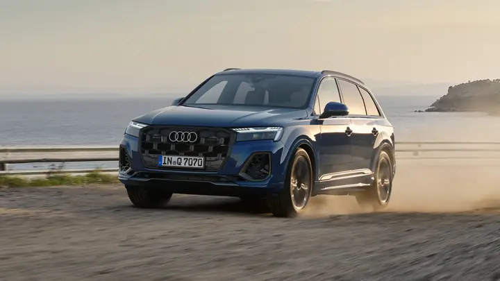 Audi Q7 2026: Giá Xe Q7 Lăn Bánh & Tin Khuyến Mãi (1/2026) Audi Q7 2026: Giá Xe Q7 Lăn Bánh & Tin Khuyến Mãi (1/2026)