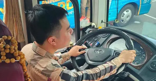 Tăng Tuổi Tối Đa Của Người Lái Xe Ô Tô Từ 1/1/2025