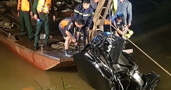 Xác Định Chủ Xe Mercedes Rơi Từ Cầu Chương Dương Xuống Sông ...