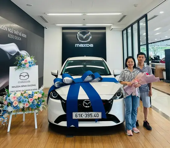 Mazda 2: Giá Lăn Bánh, Thông Tin Xe & Khuyến Mãi Tháng 12/2025