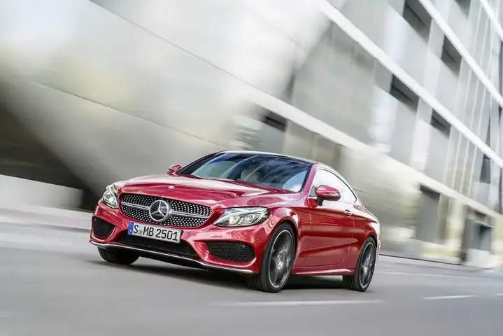 Mercedes C250: Giá & Thông Số 2024 - Blog Xe Hơi Carmudi Mercedes C250: Giá & Thông Số 2024 - Blog Xe Hơi Carmudi