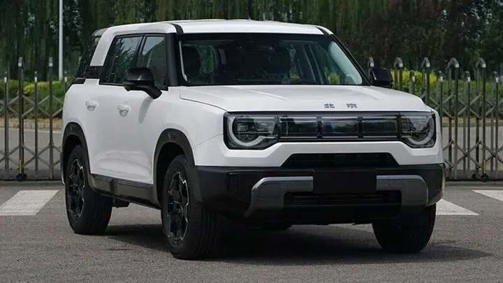 Cận Cảnh Xe Ô Tô Trung Quốc Baic Bj30 2023 Vừa Ra Mắt