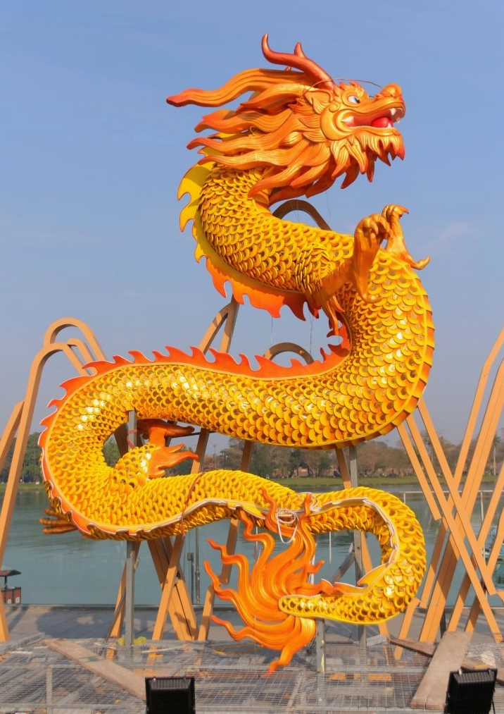 Hình ảnh Rồng Vàng Huế uy nghiêm