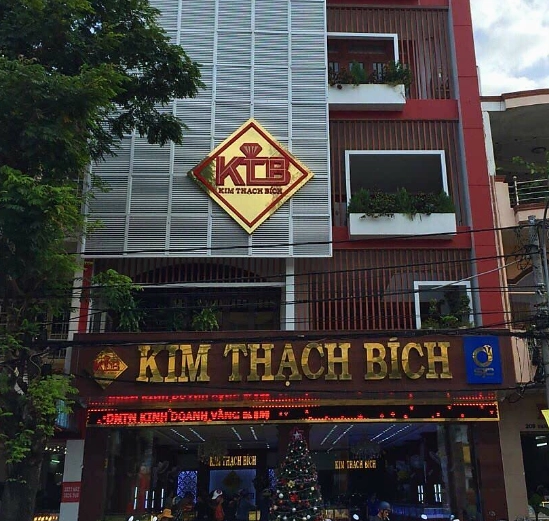 Kim Thạch Bích: Bí ẩn và Giá trị Bất ngờ Cập nhật 2026 Biểu đồ minh họa xu hướng giá đá quý