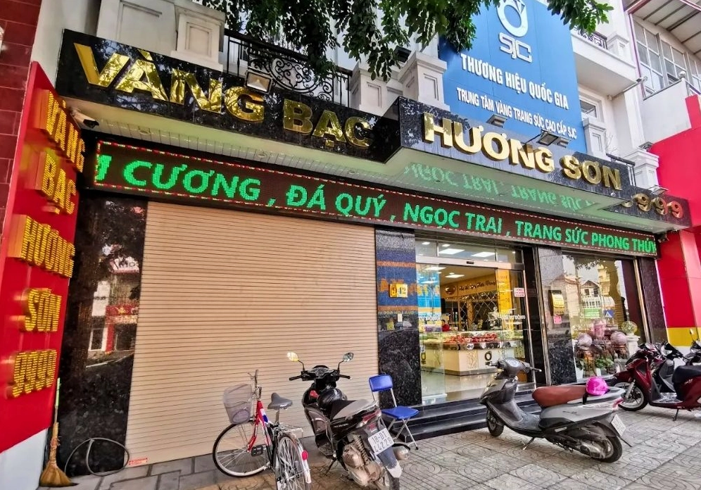 Vàng Bạc Hương Sơn Ninh Bình 2026: Cập Nhật Giá & Phân Tích Đầu Tư Cảnh quan làng nghề vàng bạc Hương Sơn Ninh Bình