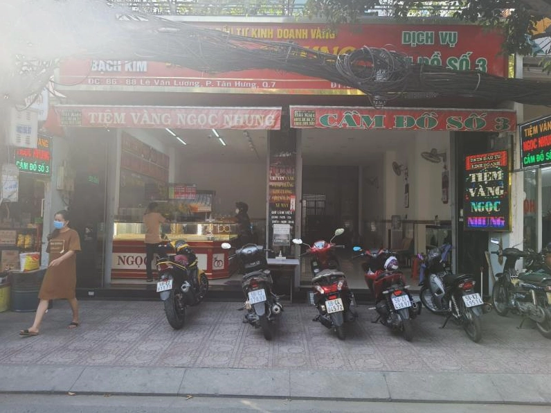 Không gian sang trọng tại một tiệm vàng ở Quận 7
