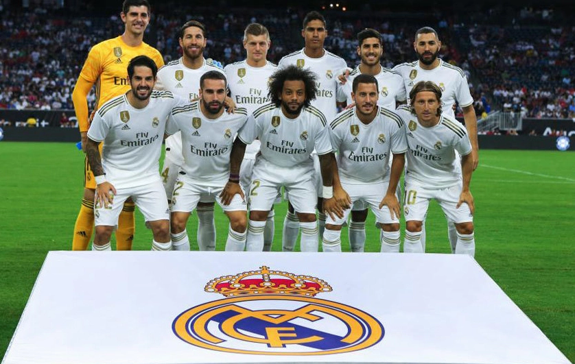 Real Madrid ở nước nào? Giải mã bí ẩn CLB Hoàng gia Tây Ban Nha Đội hình Real Madrid ăn mừng bàn thắng