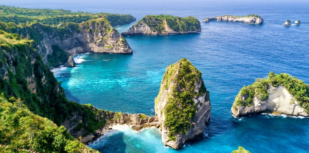 Bali ở nước nào? Khám phá thiên đường du lịch 2026 Ruộng bậc thang xanh mướt ở Ubud, Bali