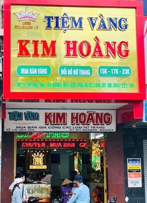 Giá Vàng Kim Hoàng Hôm Nay 2026: Cập Nhật & Dự Báo So sánh giá vàng Kim Hoàng với các loại vàng khác