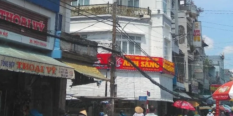 tiem-vang-anh-sang-inh-vi-thuong-hieu-chien-luoc-2026_662
