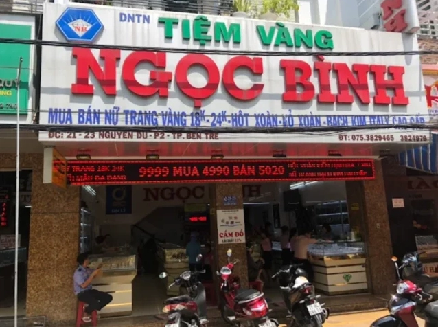 tiem-vang-ngoc-binh-ben-tre-uy-tin-ang-cap-vang-trang-suc-20_384